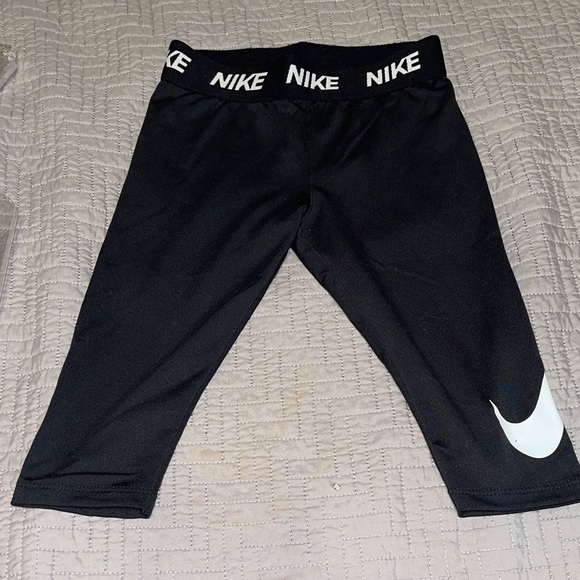Nike Black Dri-FIT Leggings - Picture 1 of 2